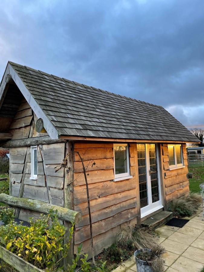 The Hat'S Hut Mixbury Exteriör bild